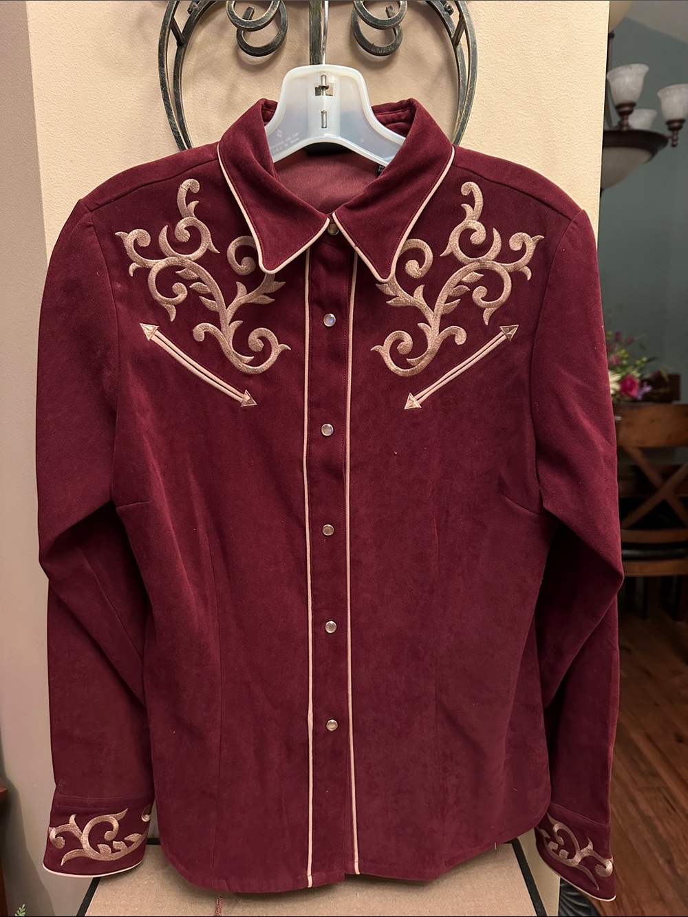 Roper Women’s Embroidered Western Shirt - Burgundy Suede like fabric